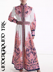 Langes Hemdblusenkleid mit Jacquardmuster und Gürtel